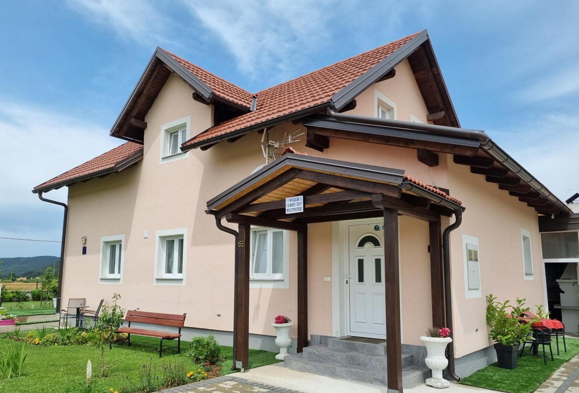 Villa Lady Di Plitvice Vrhovine Bagian luar foto