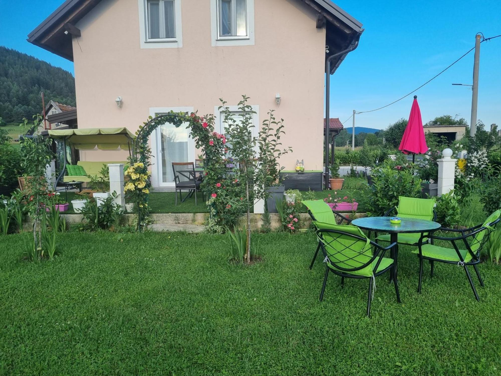 Villa Lady Di Plitvice Vrhovine Bagian luar foto